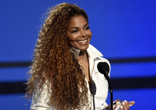 Video  sees Janet Jackson discuss marriage in detail